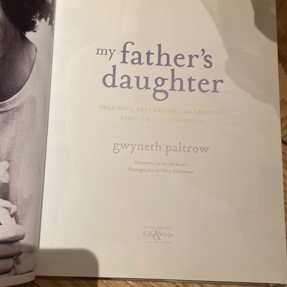 Gwyneth Paltrow My Father’s Daughter Cookbook - Picture 4 of 5